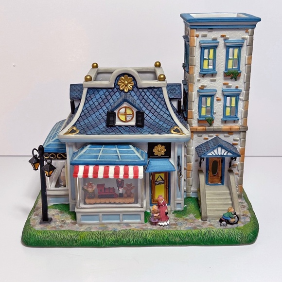 Partylite Olde World Village Candle / Tea light House, Toy Shoppe. NEW - Picture 2 of 11